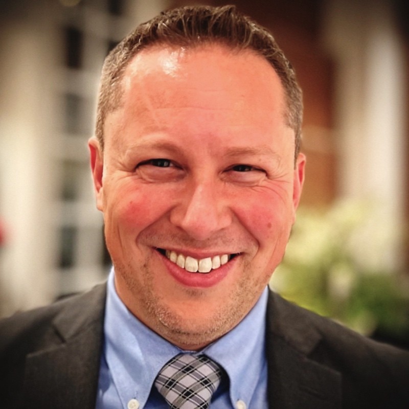 headshot of justin hendrickson