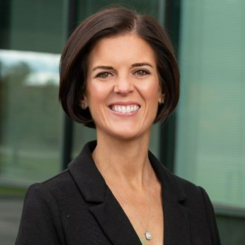 headshot of molly mayers
