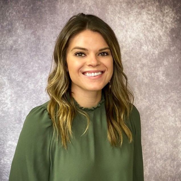 headshot of sarah poynter