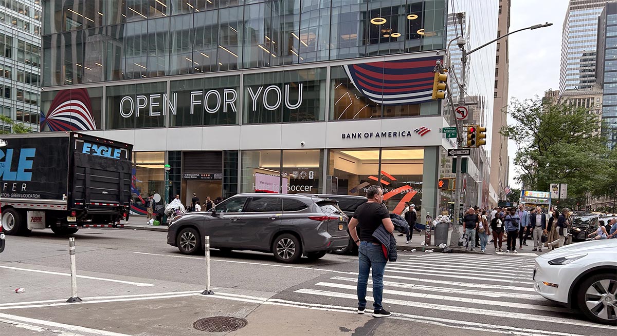 Bank of America branch street view